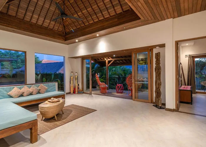 Puri Aman - Unique & Lush 3br Pool - Next To Gigi Susu & Walk To