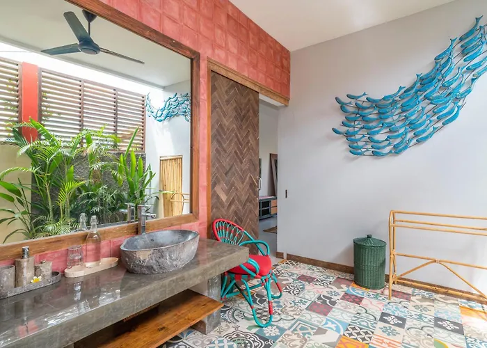Villa Puri Aman - Unique & Lush 3br Pool - Next To Gigi Susu & Walk To