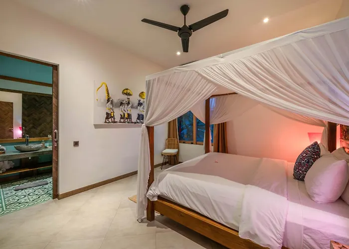 Puri Aman - Unique & Lush 3br Pool - Next To Gigi Susu & Walk To Canggu
