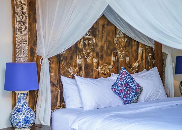 Puri Aman - Unique & Lush 3br Pool - Next To Gigi Susu & Walk To * Canggu