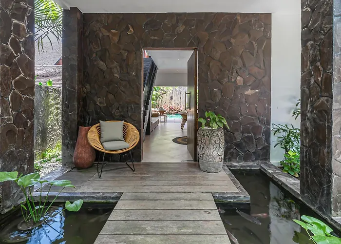 Вилла Puri Aman - Unique & Lush 3br Pool - Next To Gigi Susu & Walk To