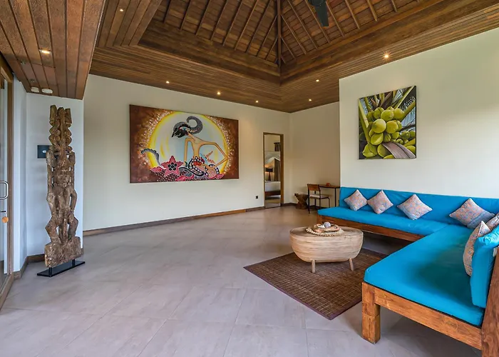 Puri Aman - Unique & Lush 3br Pool - Next To Gigi Susu & Walk To