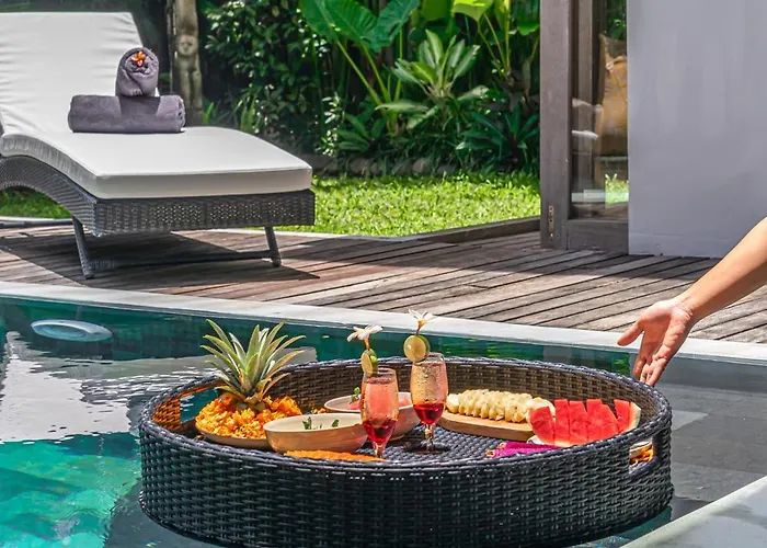 Puri Aman - Unique & Lush 3br Pool - Next To Gigi Susu & Walk To *