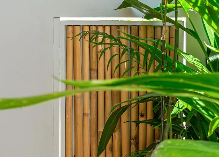 Puri Aman - Unique & Lush 3br Pool - Next To Gigi Susu & Walk To Villa *