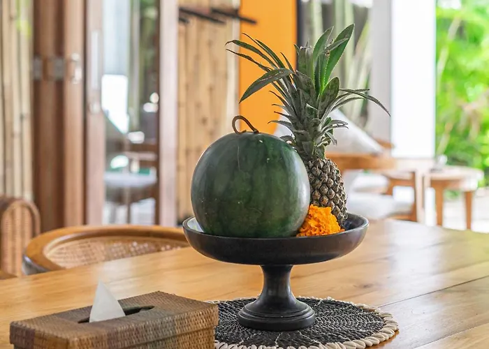 Puri Aman - Unique & Lush 3br Pool - Next To Gigi Susu & Walk To