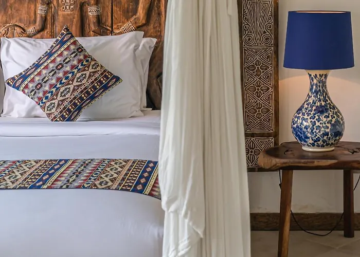 Puri Aman - Unique & Lush 3br Pool - Next To Gigi Susu & Walk To * Canggu