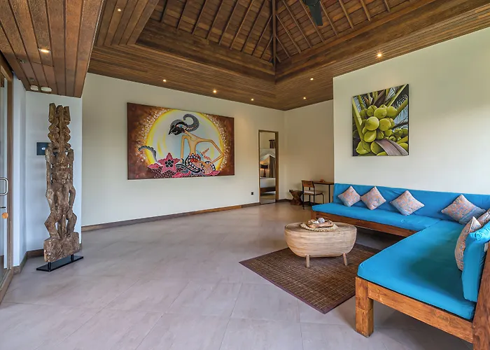 Puri Aman - Unique & Lush 3br Pool - Next To Gigi Susu & Walk To * Canggu